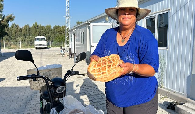 Vefakar depremzede anne, motosikletini iyilik için sürüyor