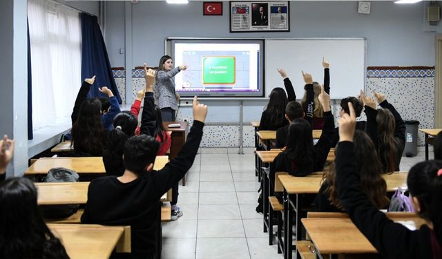 15 bin sözleşmeli öğretmen alım başvurusu 21 Nisan’da başlayacak