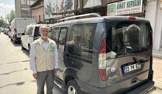 Hayırsever aracını Gazze'ye destek için bağışladı