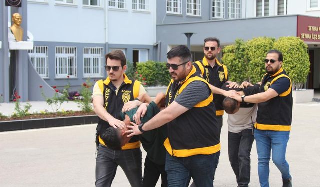 İş adamına tuzak: 600 bin TL'den fazla parası gasbedildi