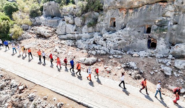Antik Çağ'dan Günümüze Uzanan Yolculuk