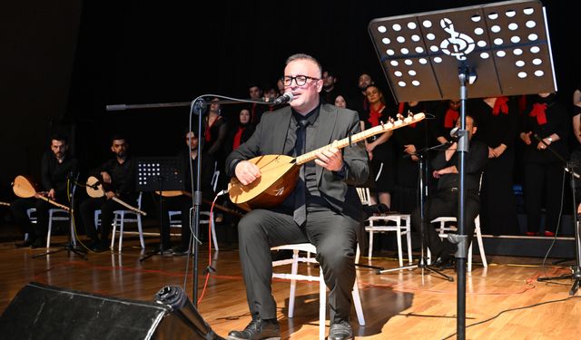 KSÜ’de Âşık Mahzuni Şerif’i Anma Konseri Düzenlendi
