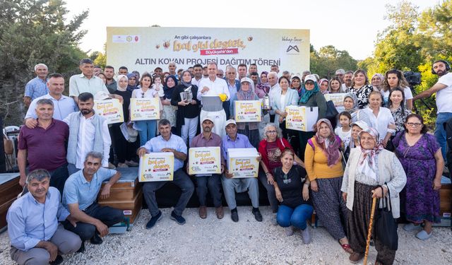 Arı Yetiştiricilerine Kovan ve Ekipman Desteği