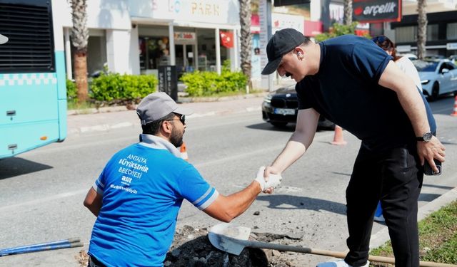 Başkan Kotan Hem Denetledi Hem De Bayramlaştı