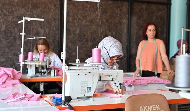 Belediyenin Dikiş Atölyesinde Milyonluk Tasarruf