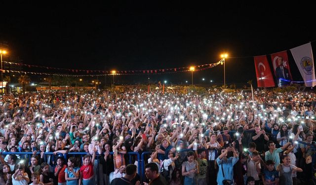 Gençlere Unutulmaz Karne Hediyesi