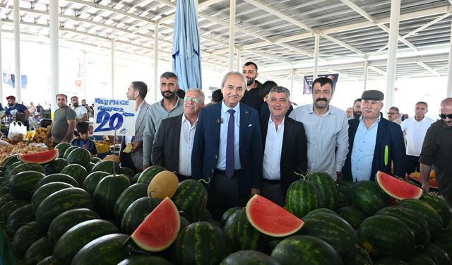 Mahallenin İlk Kapalı Pazar Yeri Hizmete Açıldı