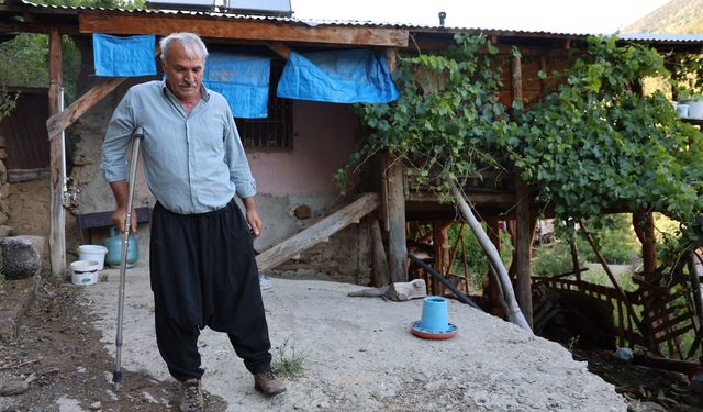 45 Yıllık Hayali 'Protez Bacağa' Kavuştu: "Gözüm Yüzde 5 Görüyor Ama Artık Ayağım Var"