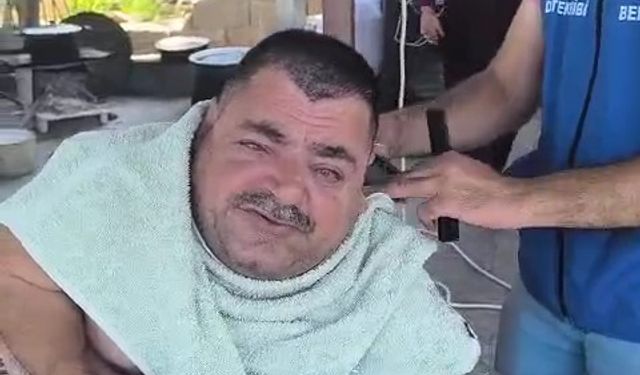 Evlerinde Saçları Kesilen, Özel Bireyler Ve Bakıma Muhtaç Vatandaşların Yüzü Güldü