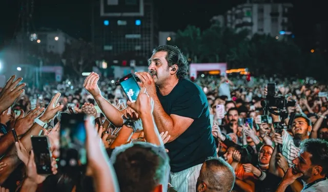 Bayhan 20 Yıllık Hasreti Konserle Taçlandırdı