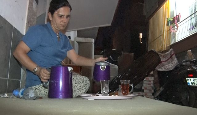 Karanlık Çilesi Çekmişti, Şimdi Gün Doğmasın İstiyor