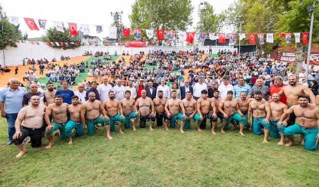 500 Güreşçi Zafer İçin Kıyasıya Mücadele Etti