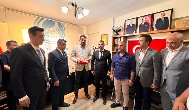 Ülkü Ocakları Dulkadiroğlu İlçe Başkanlığında Bayrak Değişimi