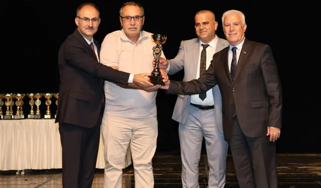Amatör spor kulüplerine kupa töreni
