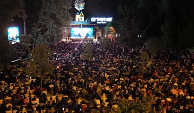 Ormanya gece sinemasına rekor katılım