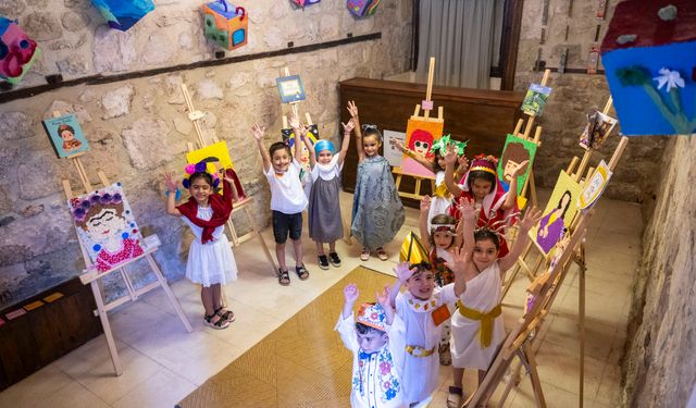 Çocuk Gelişim Merkezlerinde Eğitim Alan Miniklerin Eserleri Sergileniyor