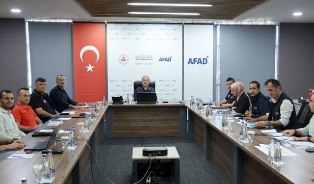 Deprem Bölgesinde Değerlendirme ve Koordinasyon Toplantısı