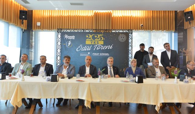 Kahramanmaraş’ta Dereceye Giren Öğrencilere AK Parti Milletvekillerinden Destek