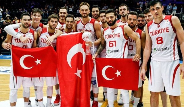 12 Dev Adam Tarih Yazıyor: On iki Dev Adam Yarı Finalde