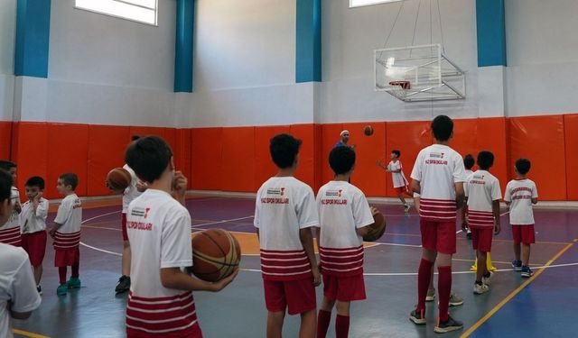 5 Binden Fazla Çocuk Yaz Spor Okullarında Buluştu