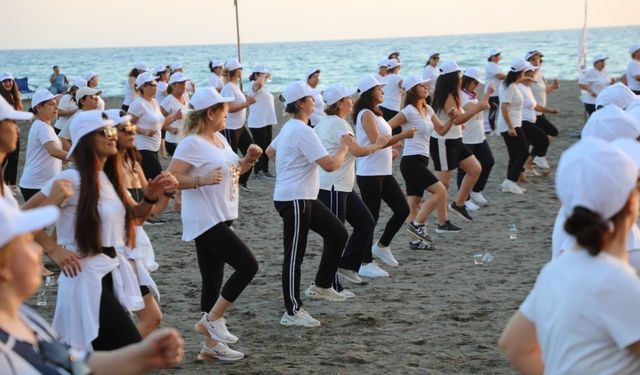 Sahilde Sporla Farkındalık Etkinliği Düzenlendi