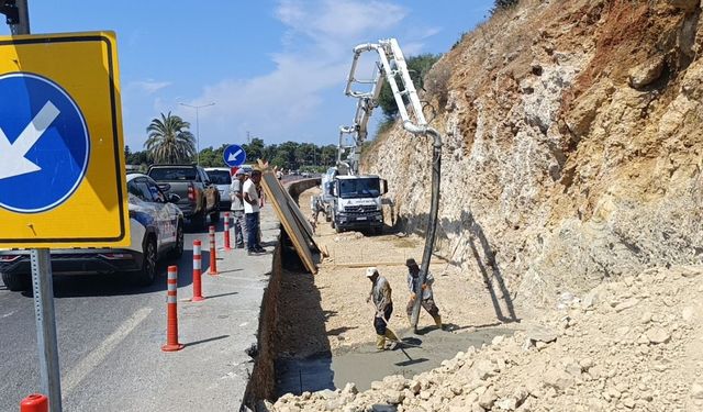 Sel Baskınlarını Önlemek İçin Tahliye Kanalları Yapılıyor