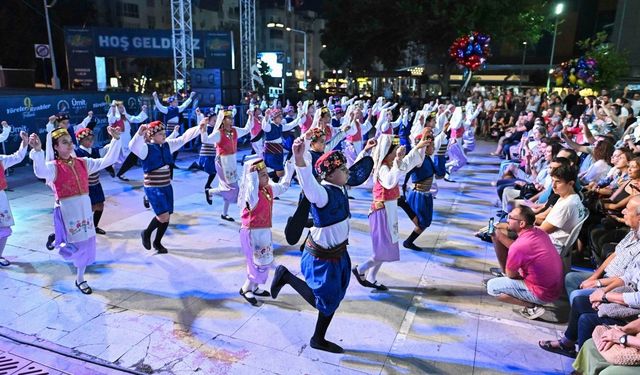 Yöreler Renkler Festivali’nde Kültürler Buluştu, Meydan Şenlendi