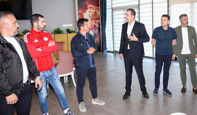 Antalyaspor’da Emre Belözoğlu ile Yollar Ayrıldı