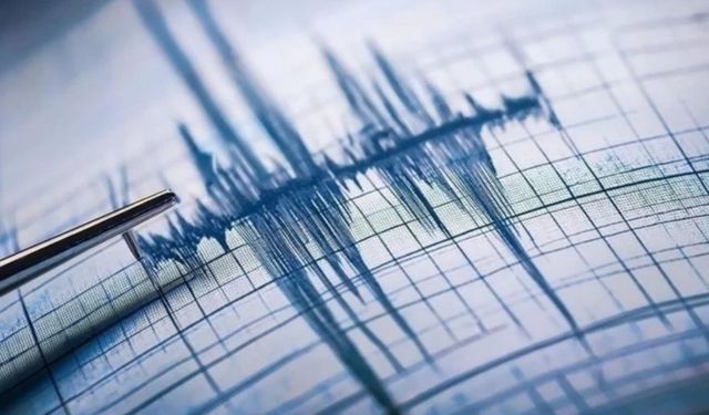 Balıkesir'de 4.8'lik Deprem! İstanbul ve İzmir'de Hissedildi