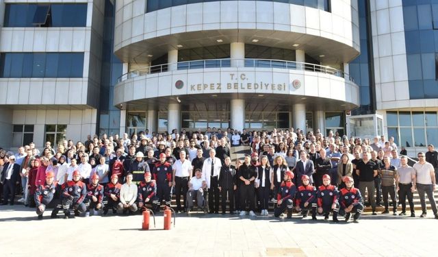 Gerçeğini Aratmayan Deprem ve Yangın Tatbikatı