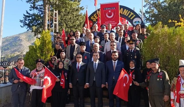Kurtuluşun 105. Yılında Marşlar, Şiirler ve Halk Oyunlarıyla Coşku Doruğa Çıktı