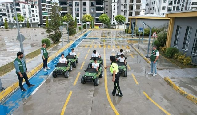 Minik Sürücüler Trafiğe Hazırlanıyor