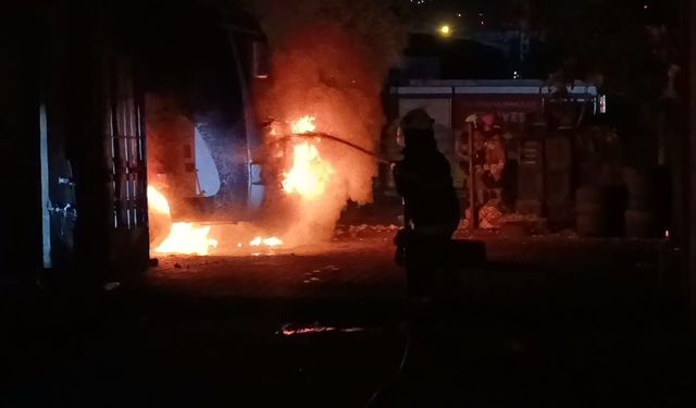 Kahramanmaraş'ta Otobüs Yangını: Şüpheli Düzenek Bulundu