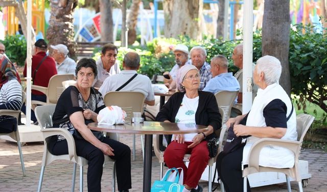 Yeni Emekliler Kahvesi Hizmete Açıldı