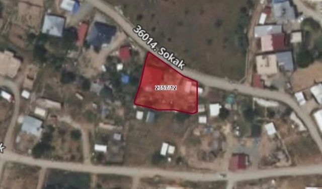 Kahramanmaraş Afşin'de 872 m² Arsa ve Ev Satışta