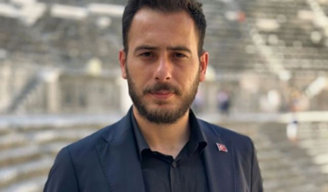 Ahmet Şanlı'nın 10 Kasım Paylaşımları Sosyal Medyada Büyük Tepki Çekti