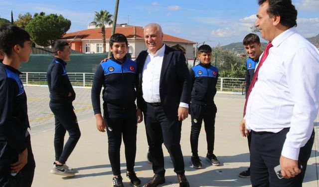 Toslak öğrencileri spor malzemelerine kavuştu