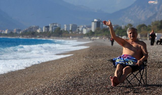 Antalya’da Kasımda Deniz Keyfi