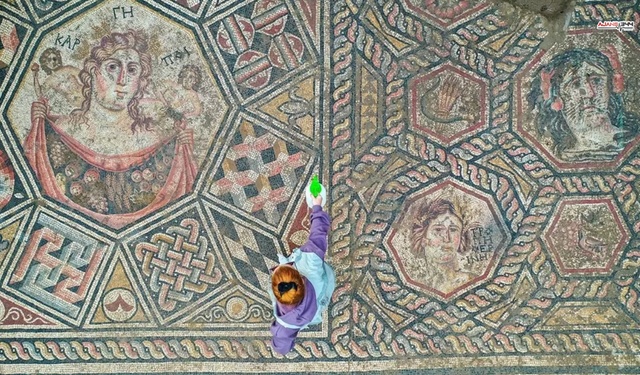 İznik'te 3. Yüzyıla Ait Taban Mozaiği Gün Yüzüne Çıkarıldı