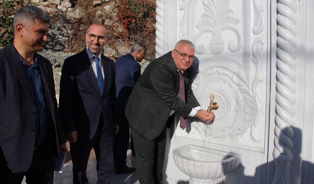 Kumluca’da hayırseverin yaptırdığı çeşme törenle açıldı