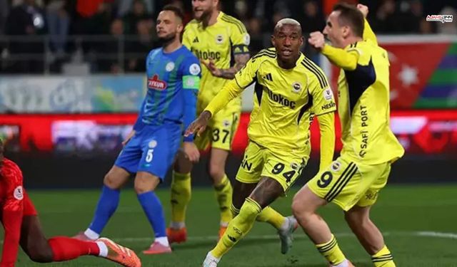 Fenerbahçe İlk Yarıda Çöktü, İkinci Yarıda Coştu: 5-2