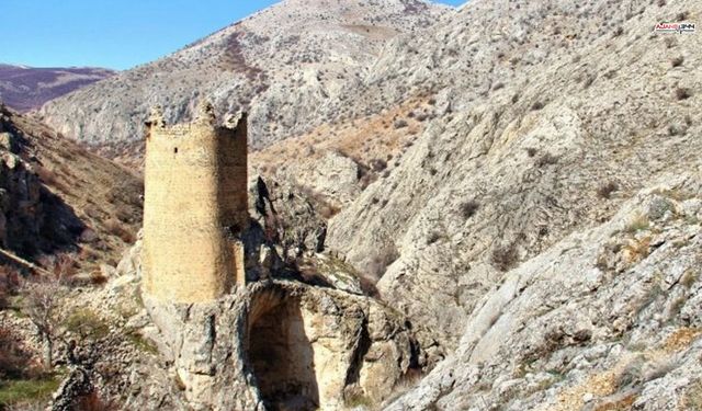 Kahramanmaraş'ın Gurur Kaynağı Sütpişiren Kalesi