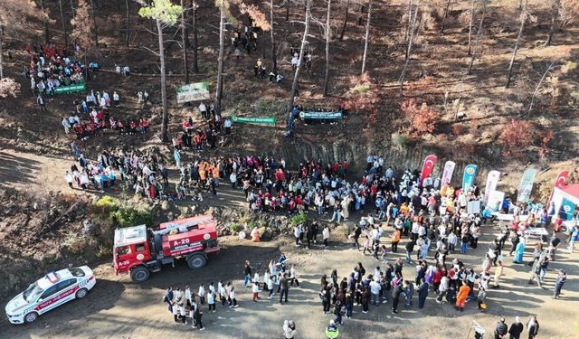 Öğrencilere yangın ve çevre bilinci konusunda yerinde bilgi verildi