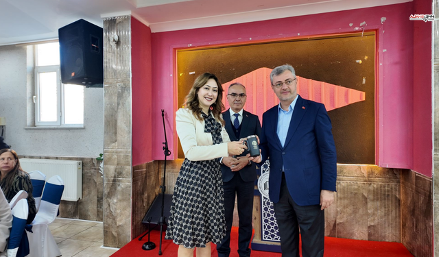 Vekil Karakoç  Üç Nesil Öğretmeni Öğretmenler Günü Programında Buluşturdu