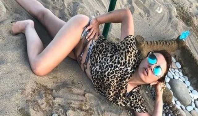 Taşacak Bu Deniz'in Zarife'si Yeşim Ceren Bozoğlu Çocukluk Aşkı İle Sevgili Oldu