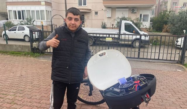 Özel Öğrenci Bisikletini Müzik Sistemine Çevirdi