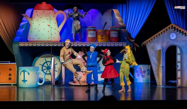 Bisküvi Adam Mersinli miniklerden tam not aldı