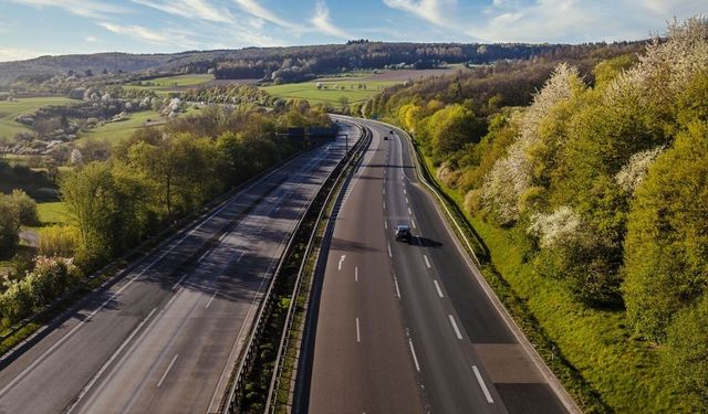 Bu yolda hız sınırı yok!