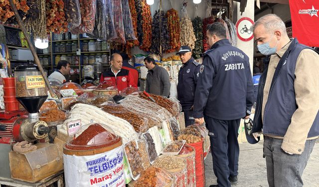 Kapalı Çarşı’da raf ömrü dolmuş ürünlere denetim: İşletmelere uyarı