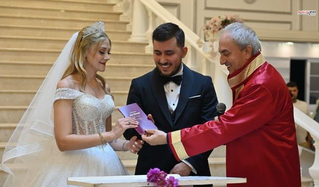 Yılın son özel gününde nikah yoğunluğu